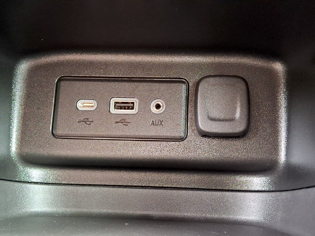 Certified 2022 Chevrolet Equinox LS FWD image 25