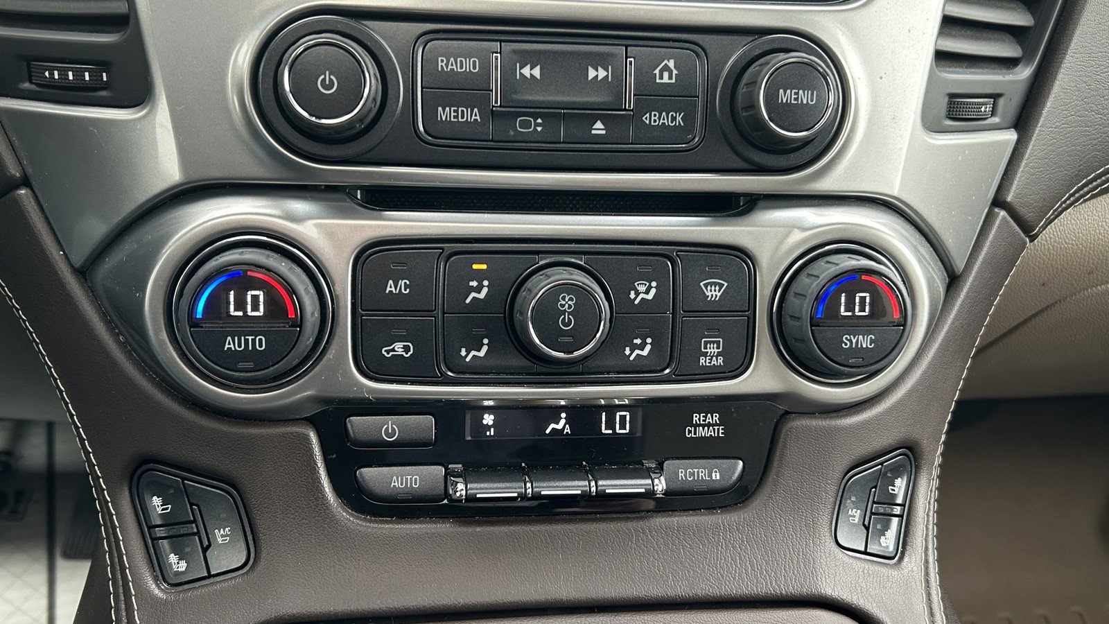 Used 2015 Chevrolet Suburban LTZ w/ Max Trailering Package image 32