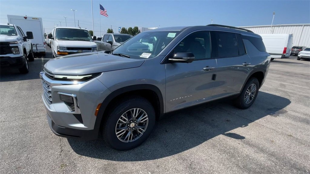 New 2026 Chevrolet Traverse LT w/ Driver Confidence Package image 6