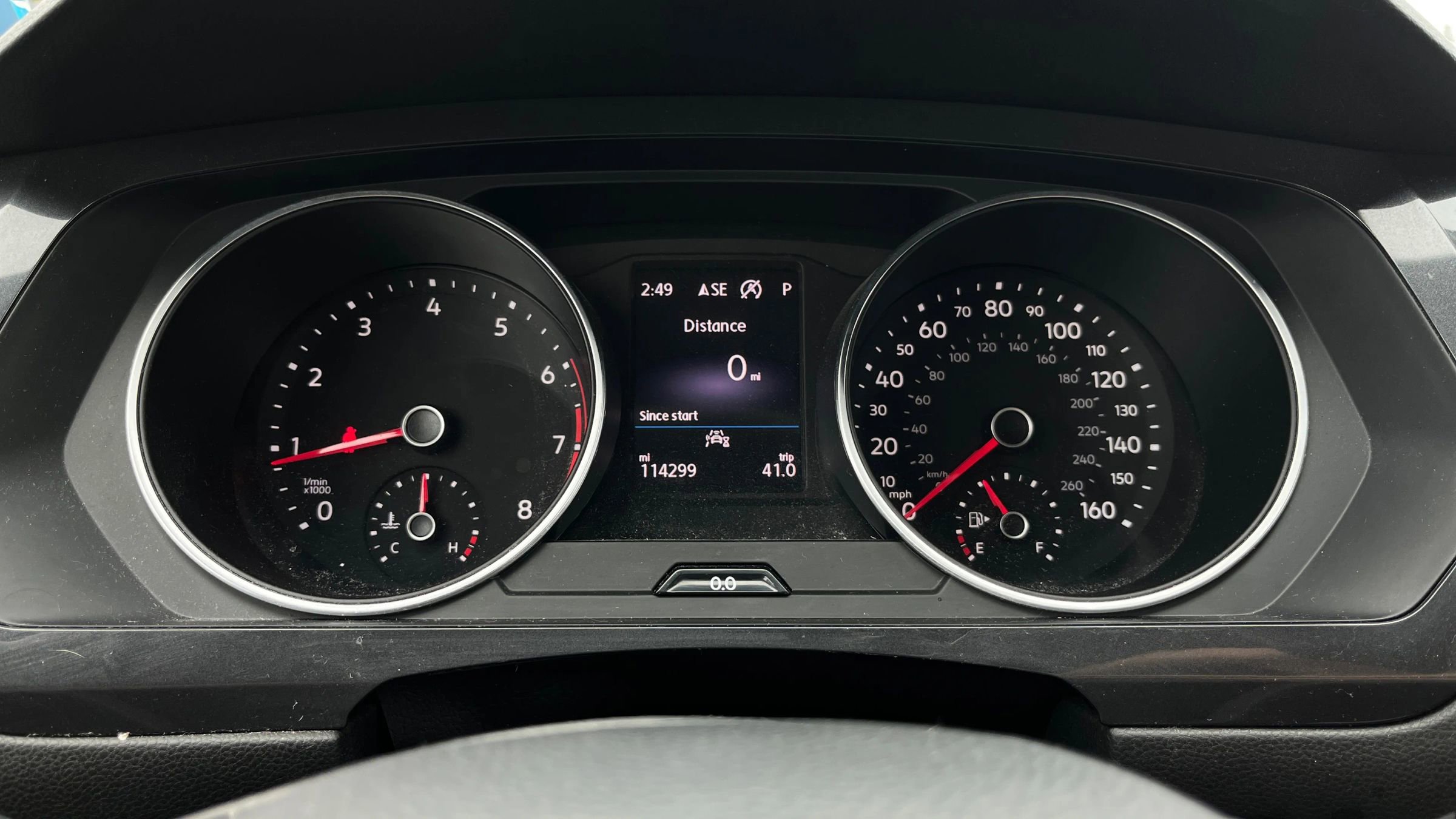 Used 2021 Volkswagen Tiguan SE R-Line image 18