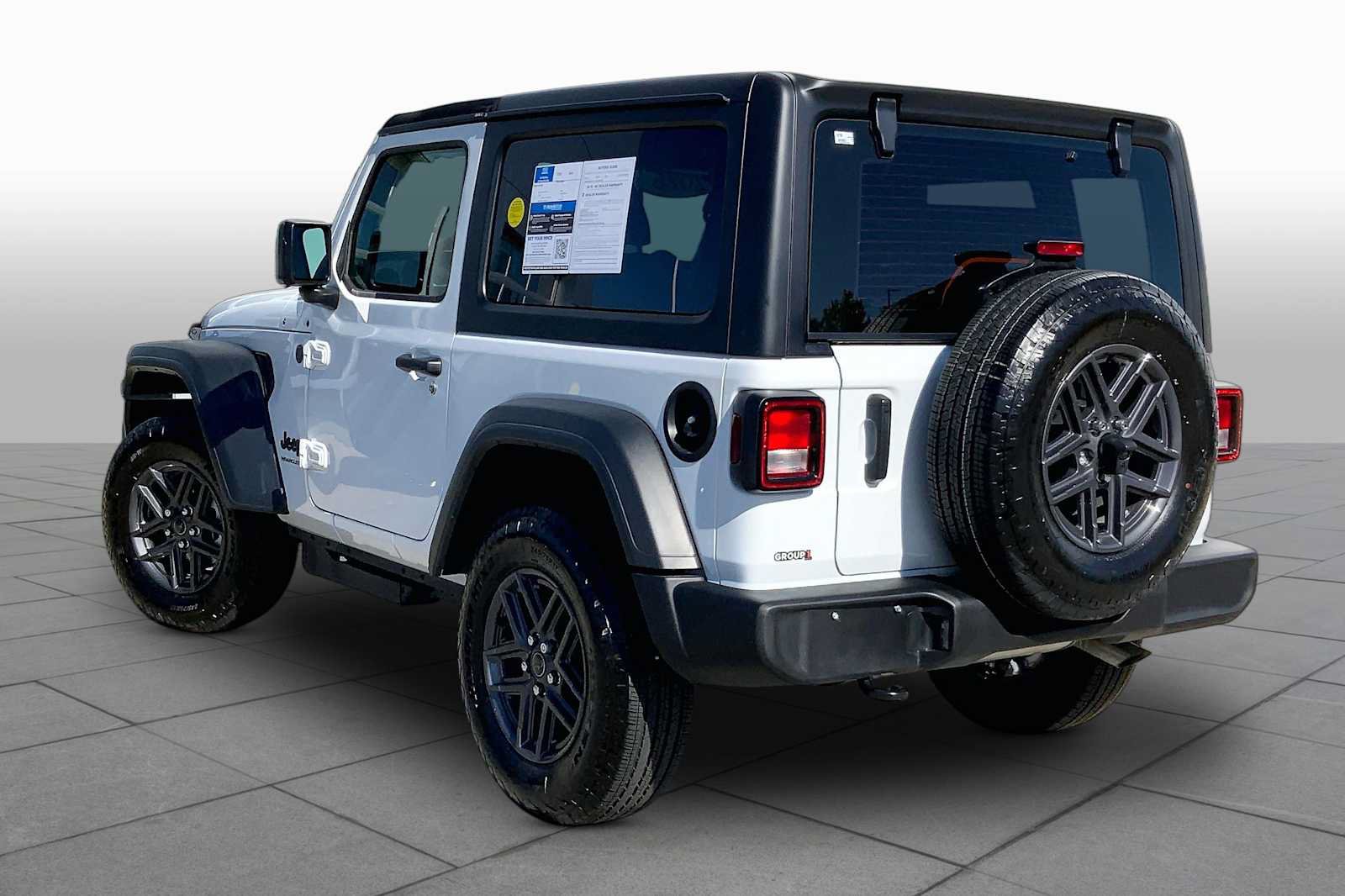 Used 2026 Jeep Wrangler Sport AWD/4WD image 11