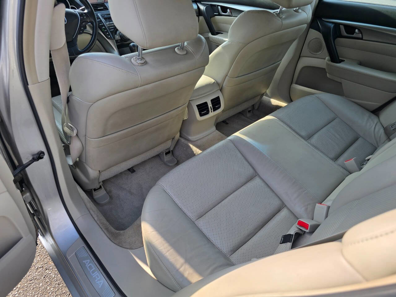 Used 2009 Acura TL w/ Technology Package FWD image 23