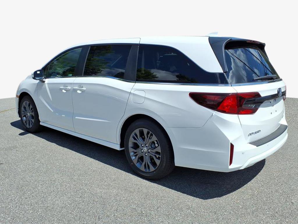 New 2026 Honda Odyssey Touring image 5