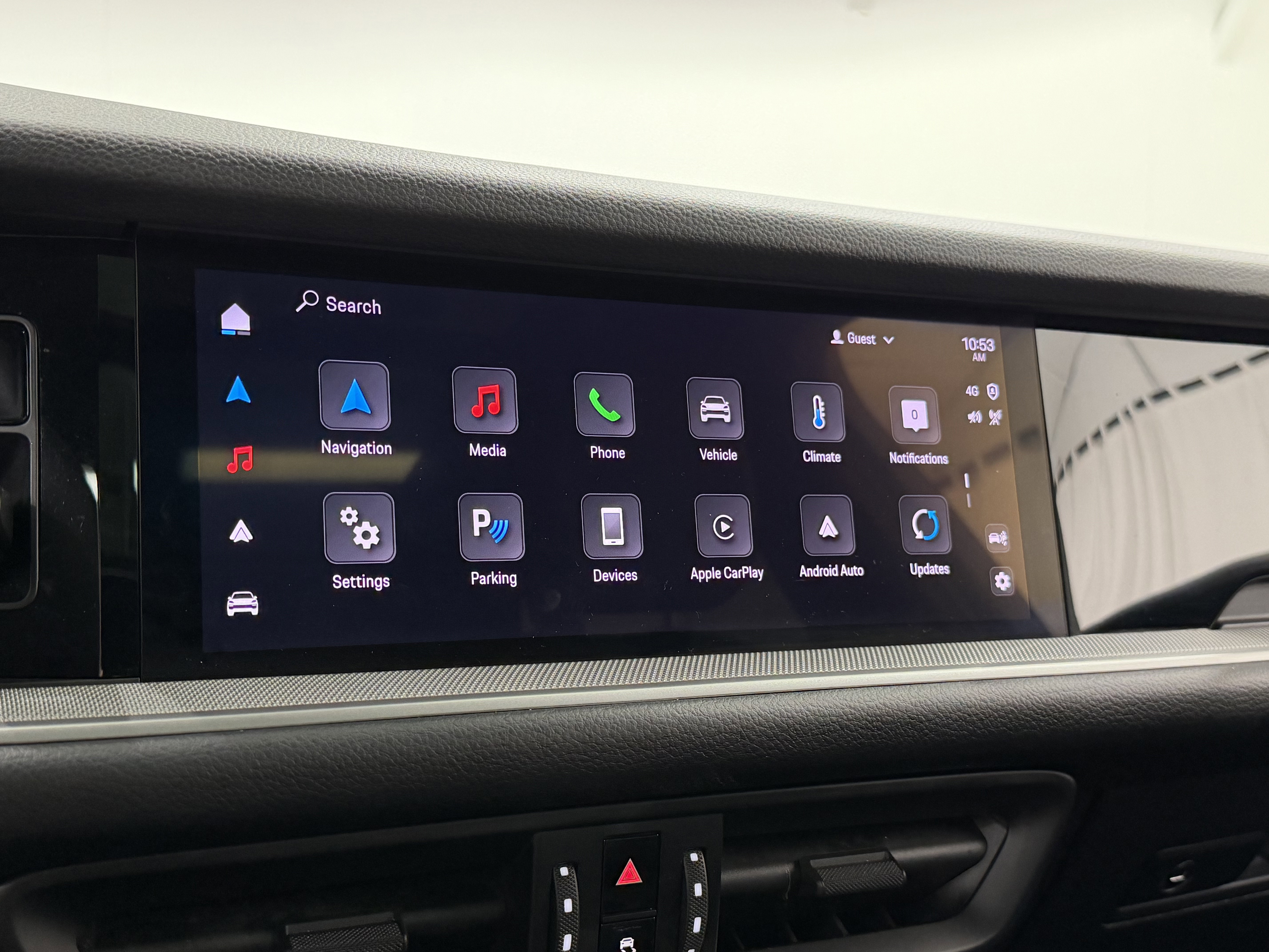 Certified 2025 Porsche Cayenne image 38