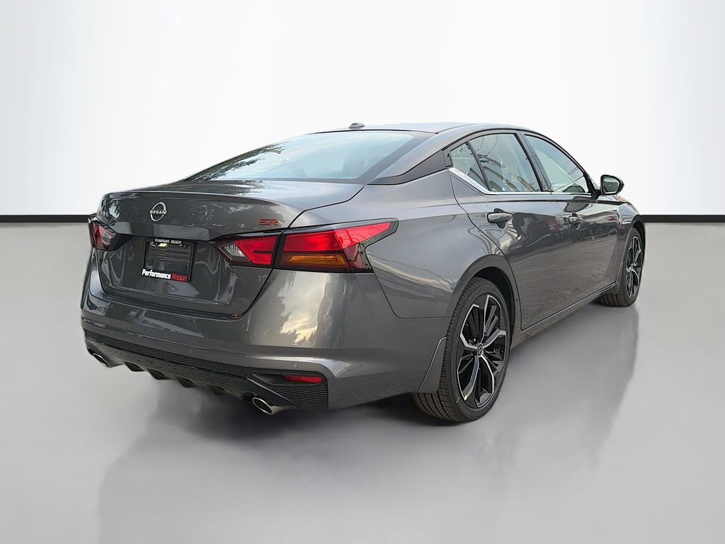 New 2025 Nissan Altima 2.5 SR image 8