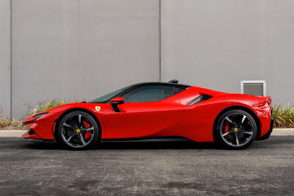 Used 2021 Ferrari SF90 Stradale image 2