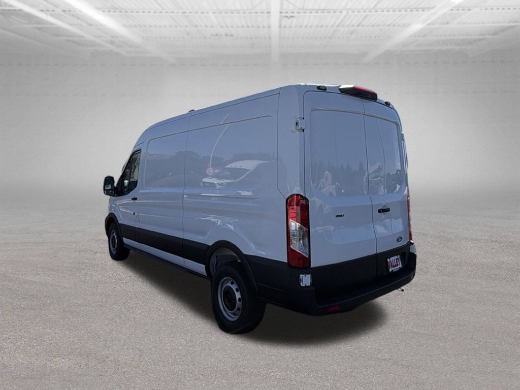 New 2027 Ford Transit 250 148 Medium Roof w/ Load Area Protection Package RWD image 7