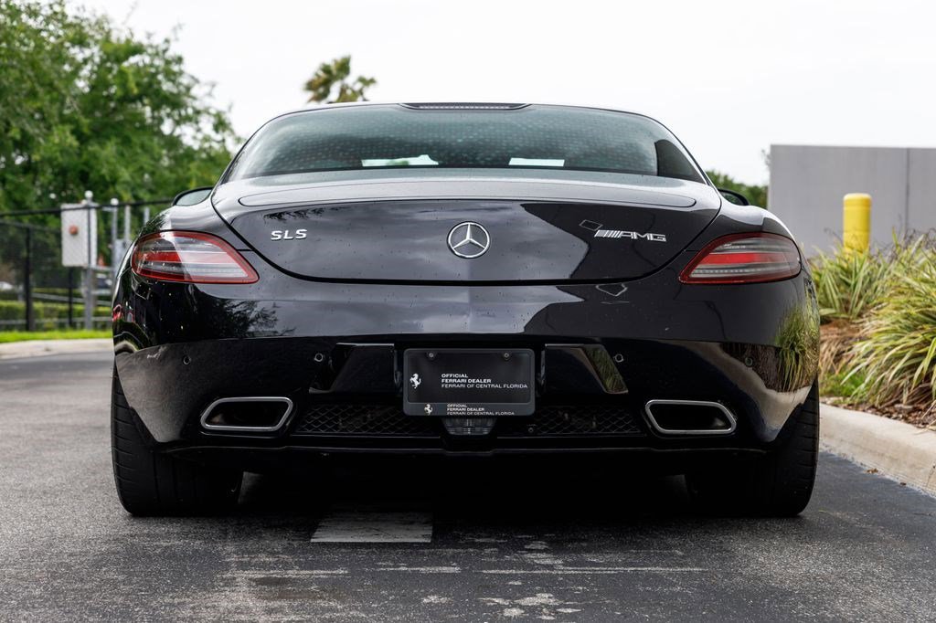 Used 2011 Mercedes-Benz SLS AMG Coupe image 20