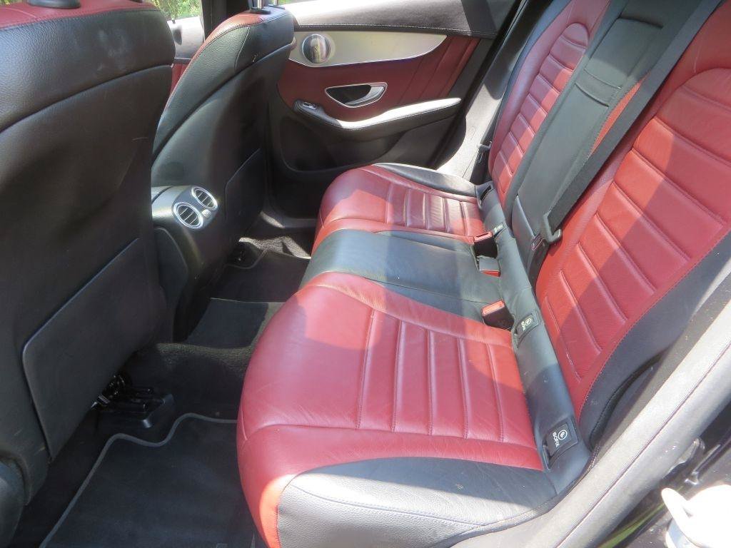 Used 2020 Mercedes-Benz GLC 43 AMG 4MATIC image 28