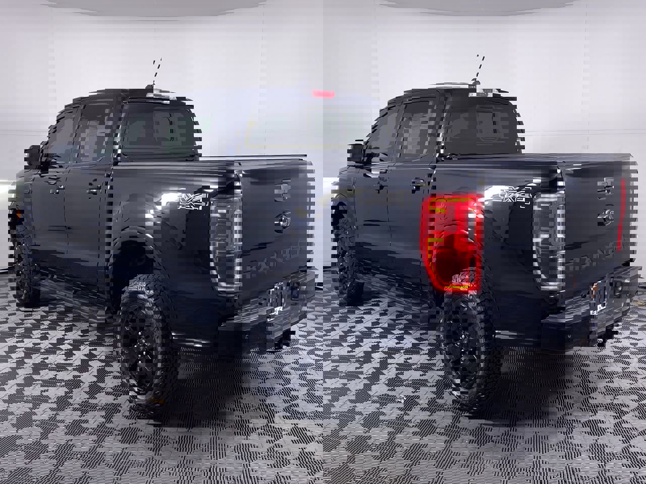 Used 2022 Ford Ranger Lariat w/ Equipment Group 501A High image 19