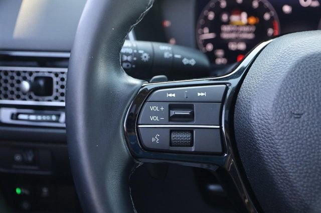 Used 2022 Honda Civic Touring image 12