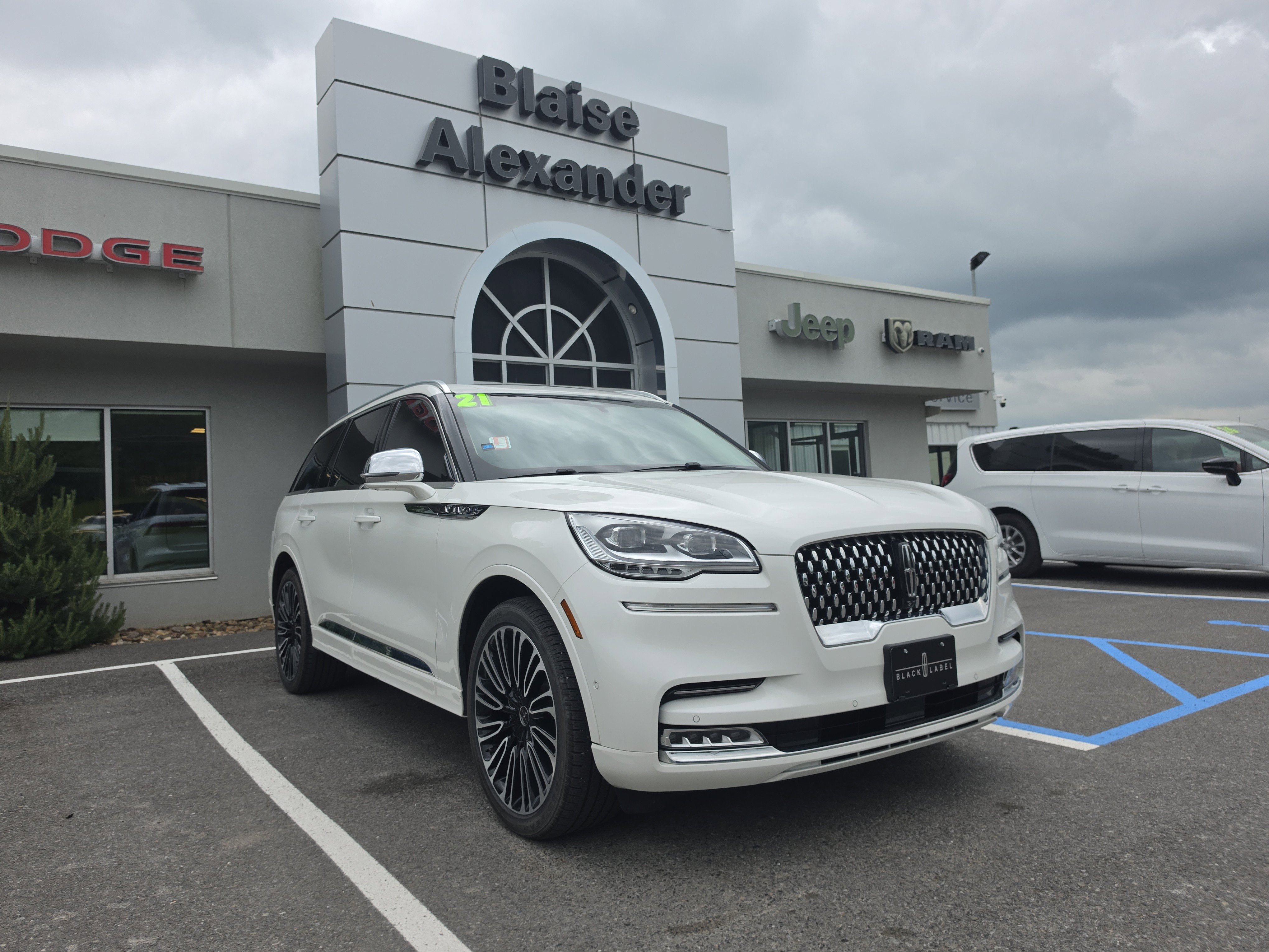 Used 2021 Lincoln Aviator Black Label w/ Dynamic Handling Package