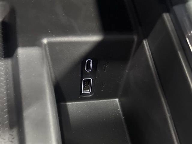 New 2025 GMC Acadia AT4 w/ Super Cruise Package image 31