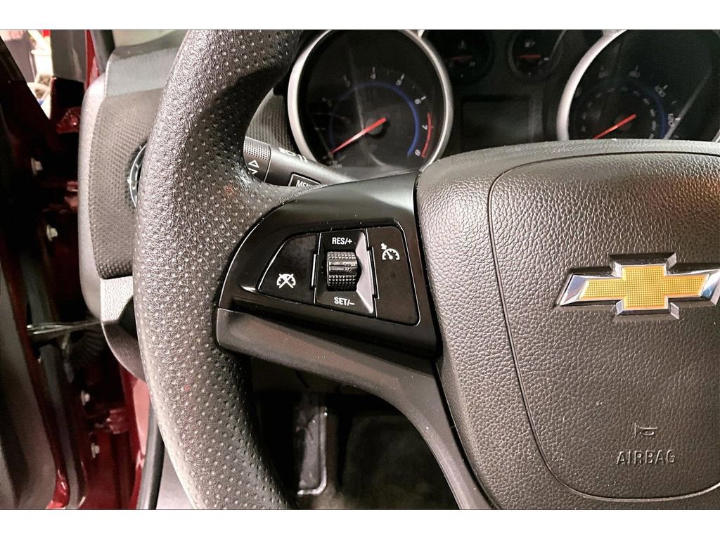 Used 2015 Chevrolet Cruze LT w/ Enhanced Safety Package image 19