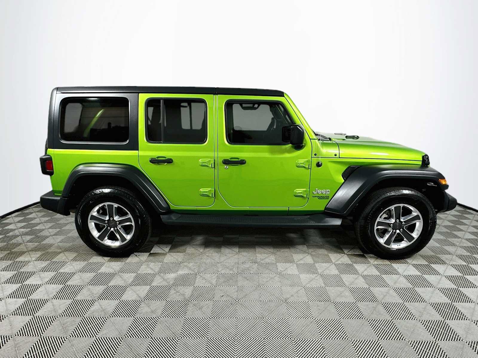 Used 2018 Jeep Wrangler Unlimited Sport S AWD/4WD image 8