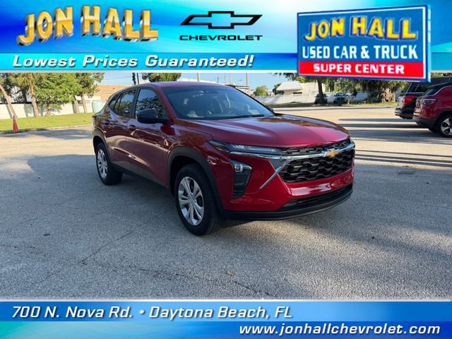 Used 2026 Chevrolet Trax LS FWD image 1