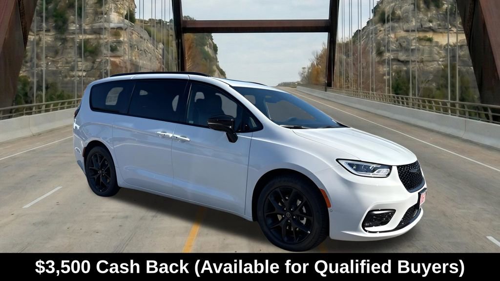 New 2026 Chrysler Pacifica Limited w/ S Appearance Package FWD image 1