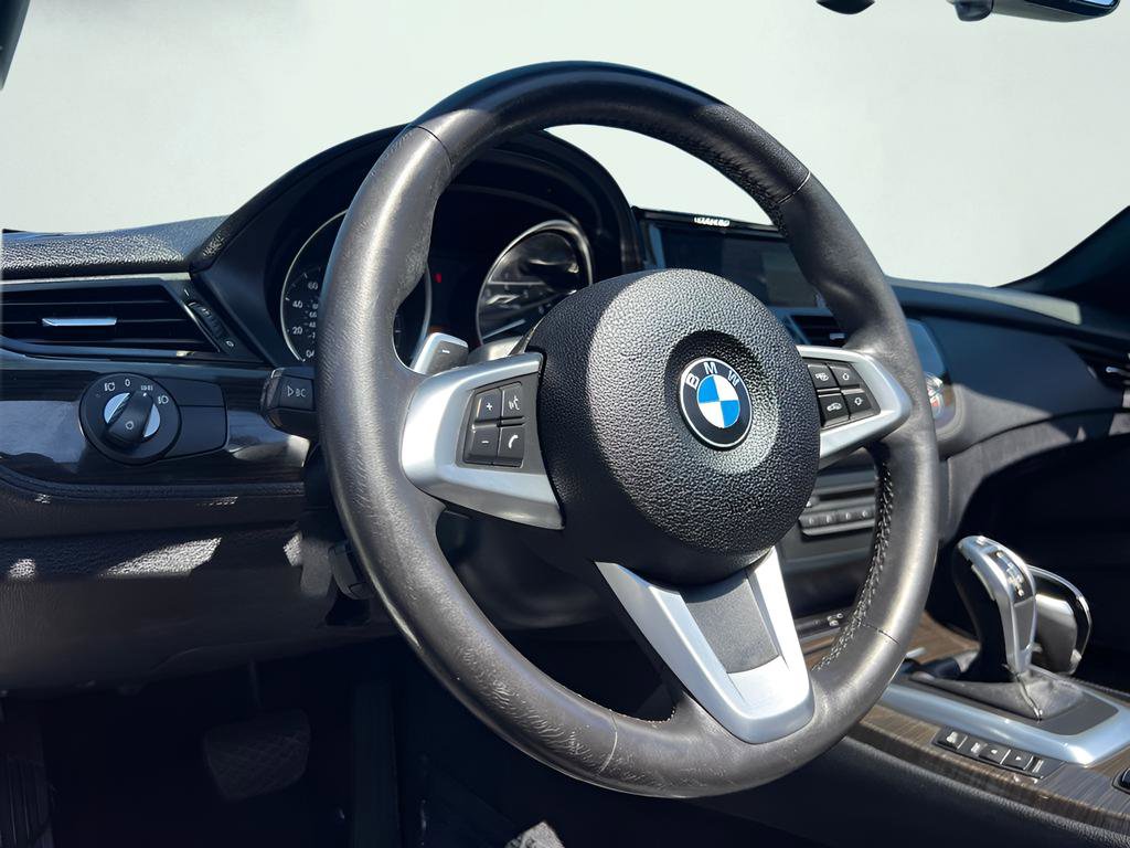 Used 2015 BMW Z4 sDrive35i RWD image 48