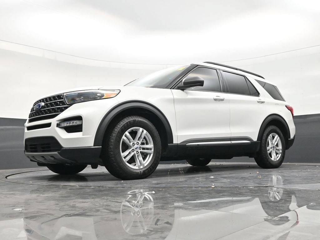 Used 2023 Ford Explorer XLT w/ Equipment Group 202A RWD image 20