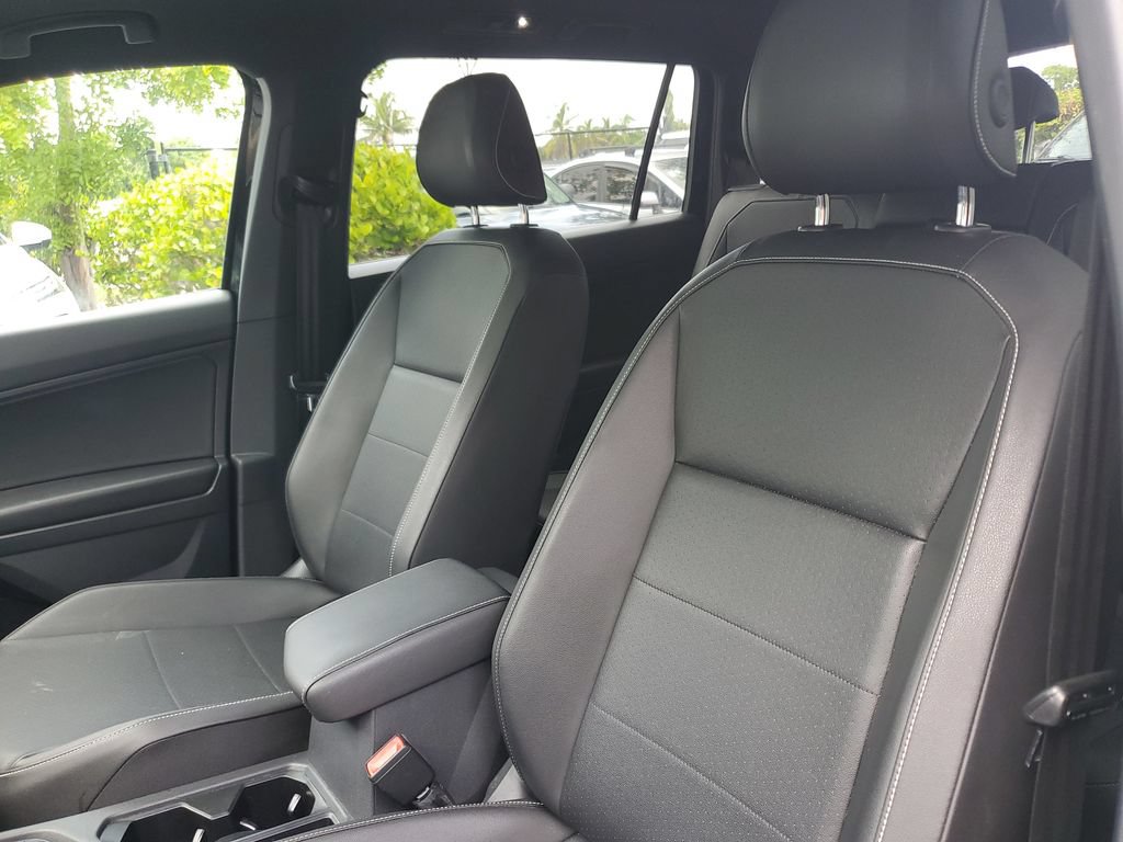 Used 2021 Volkswagen Tiguan SE R-Line FWD image 18