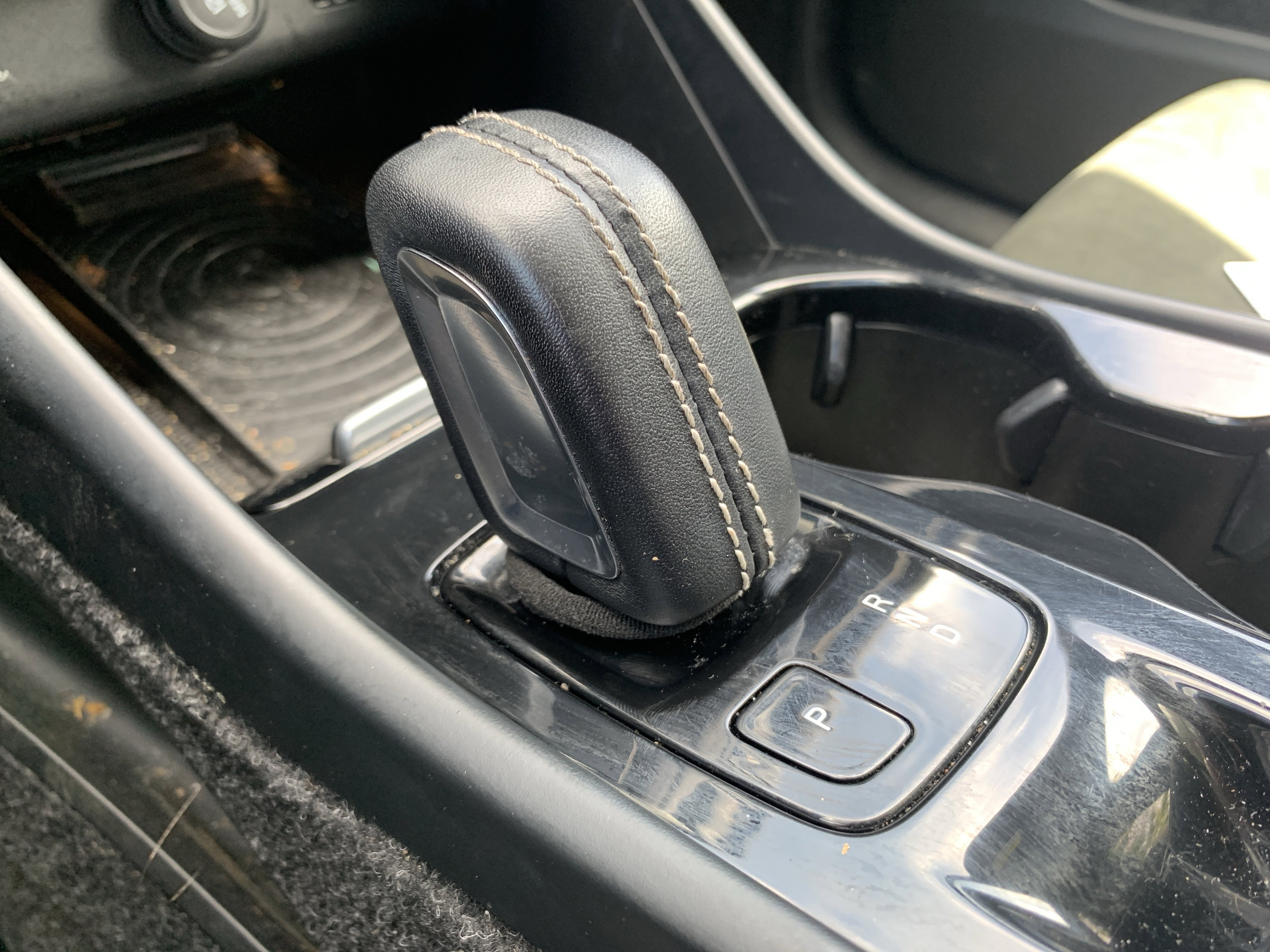 Used 2019 Volvo XC40 T5 R-Design AWD/4WD image 26