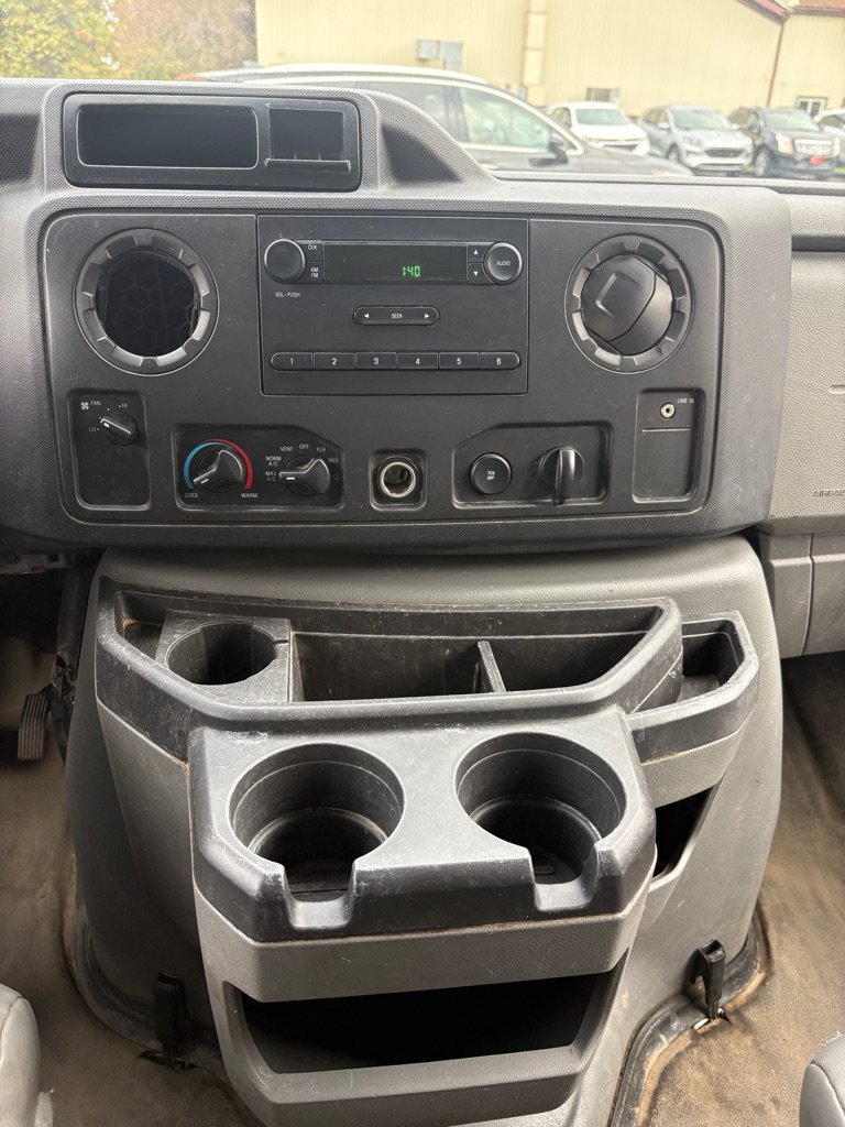 Used 2012 Ford E-250 and Econoline 250 w/ PWR Group RWD image 17
