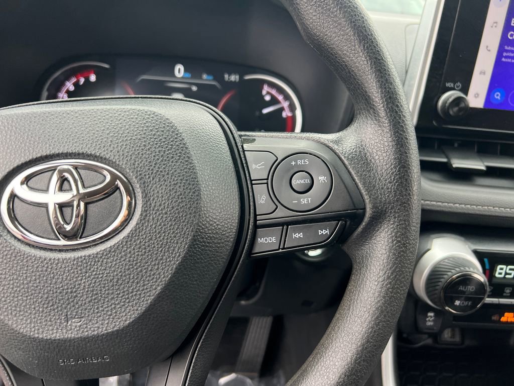 Used 2023 Toyota RAV4 XLE image 28