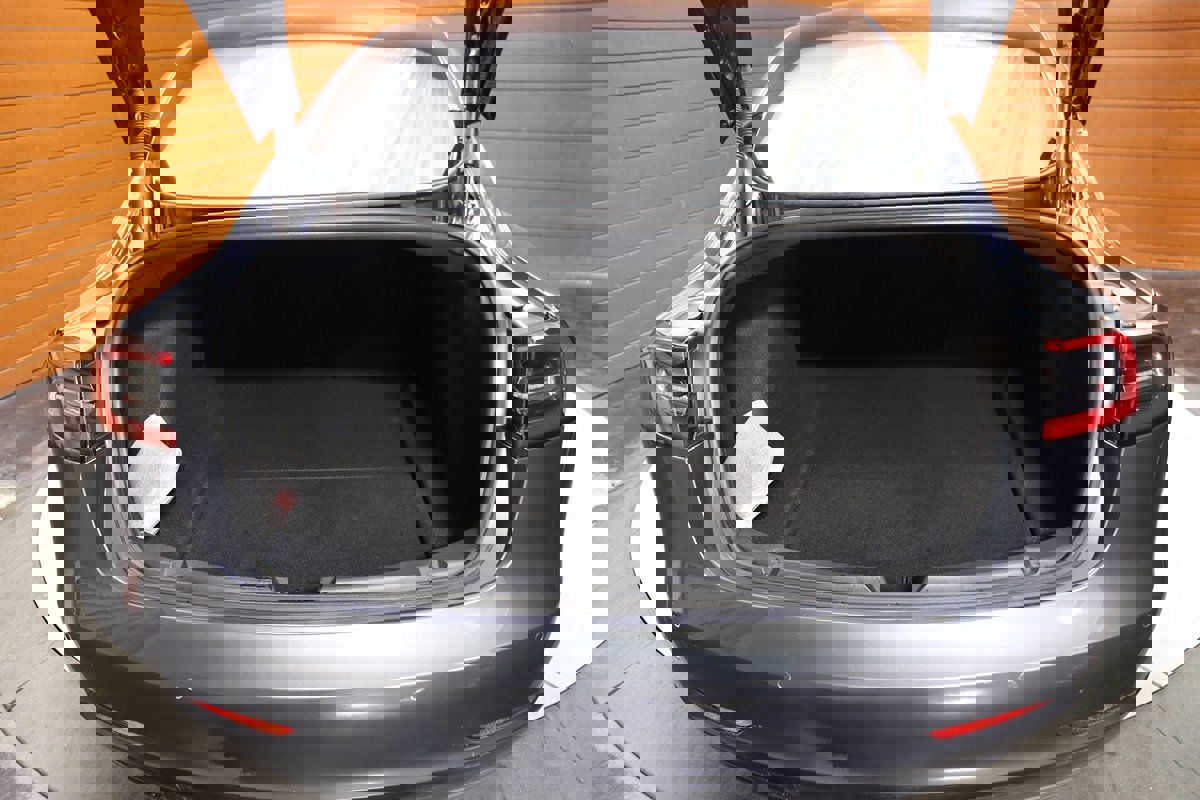 Used 2023 Tesla Model 3 Standard Range image 46