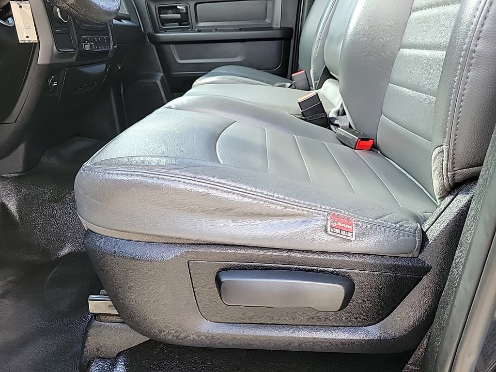 Used 2017 RAM 2500 Tradesman w/ Chrome Appearance Group AWD/4WD image 13