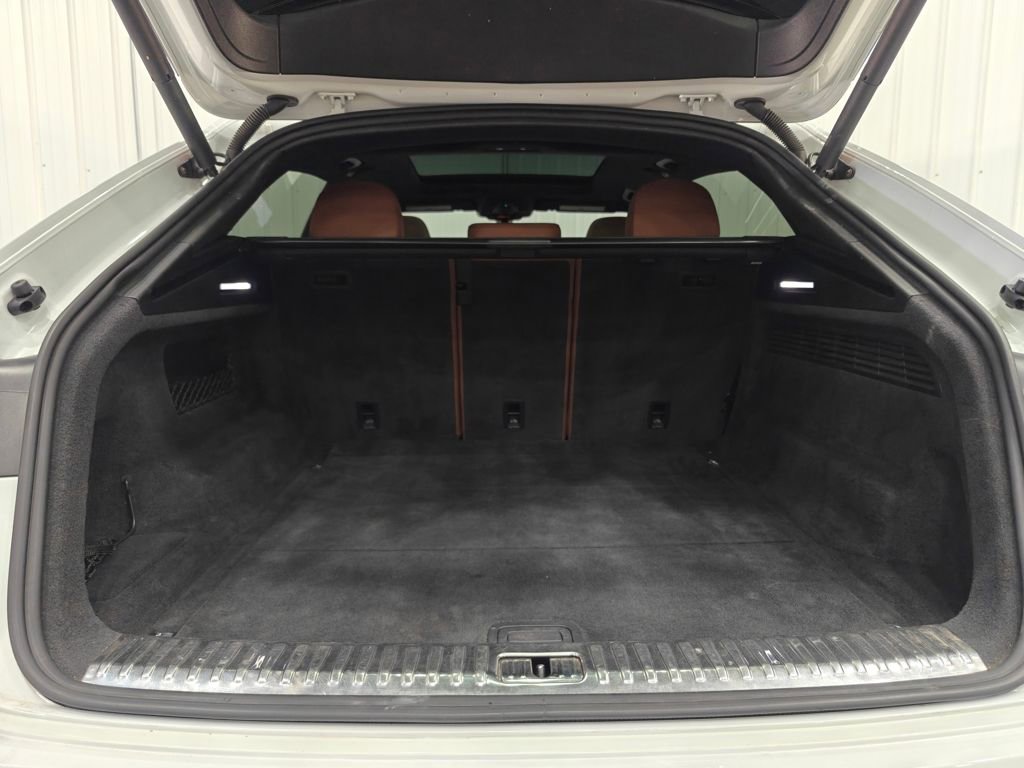 Used 2019 Audi Q8 Premium w/ Convenience Package image 31