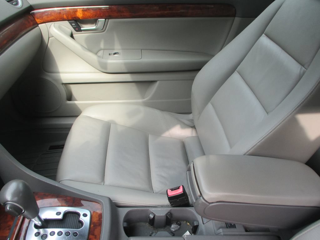 Used 2009 Audi A4 3.2 AWD/4WD image 9