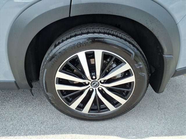 Certified 2025 Nissan Pathfinder Platinum w/ Cargo Package AWD/4WD image 4