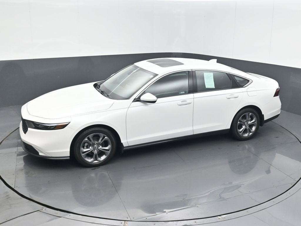 Certified 2024 Honda Accord EX image 12