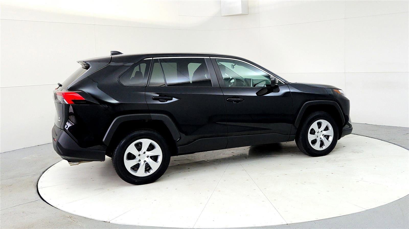 Certified 2023 Toyota RAV4 LE image 6