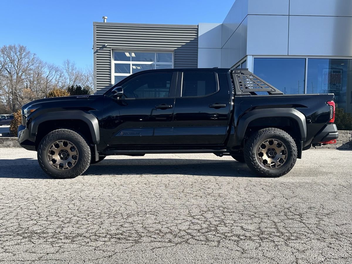 Used 2024 Toyota Tacoma Trailhunter 4x4 image 2