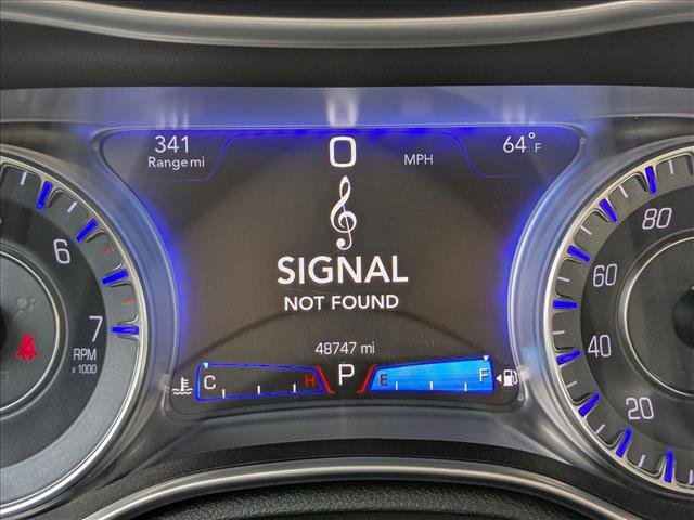 Used 2017 Chrysler 300 Limited image 11