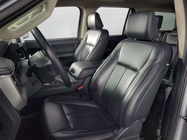 Used 2024 Ford Expedition XLT image 14