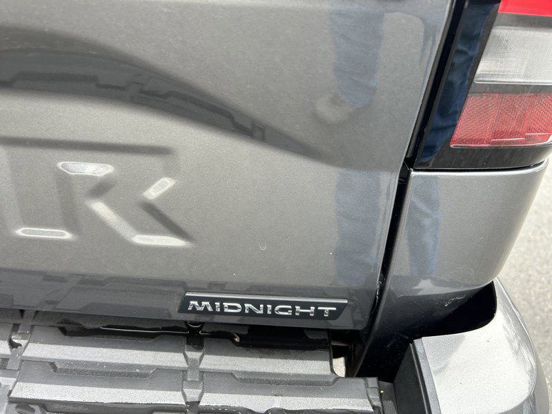 Used 2023 Nissan Frontier SV w/ Midnight Edition Package image 9