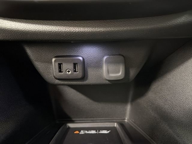 Certified 2023 Chevrolet Traverse LT image 30