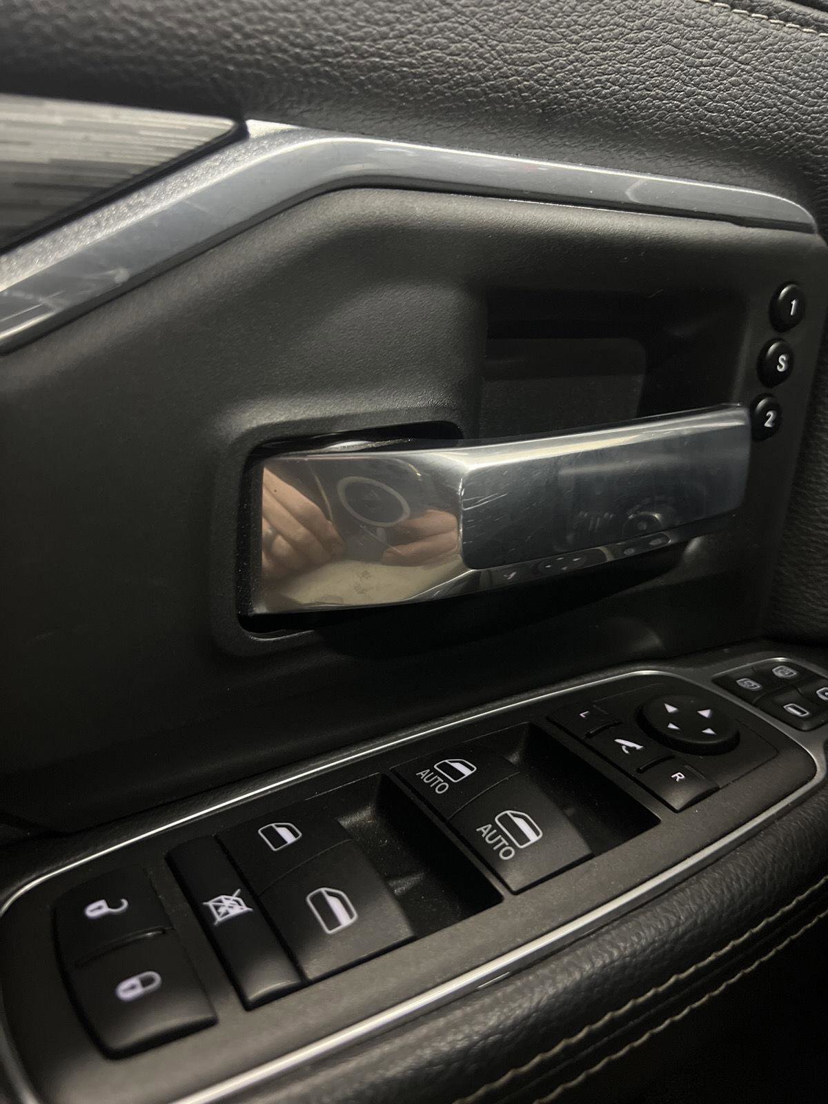 Used 2024 RAM 3500 Laramie w/ Night Edition image 15