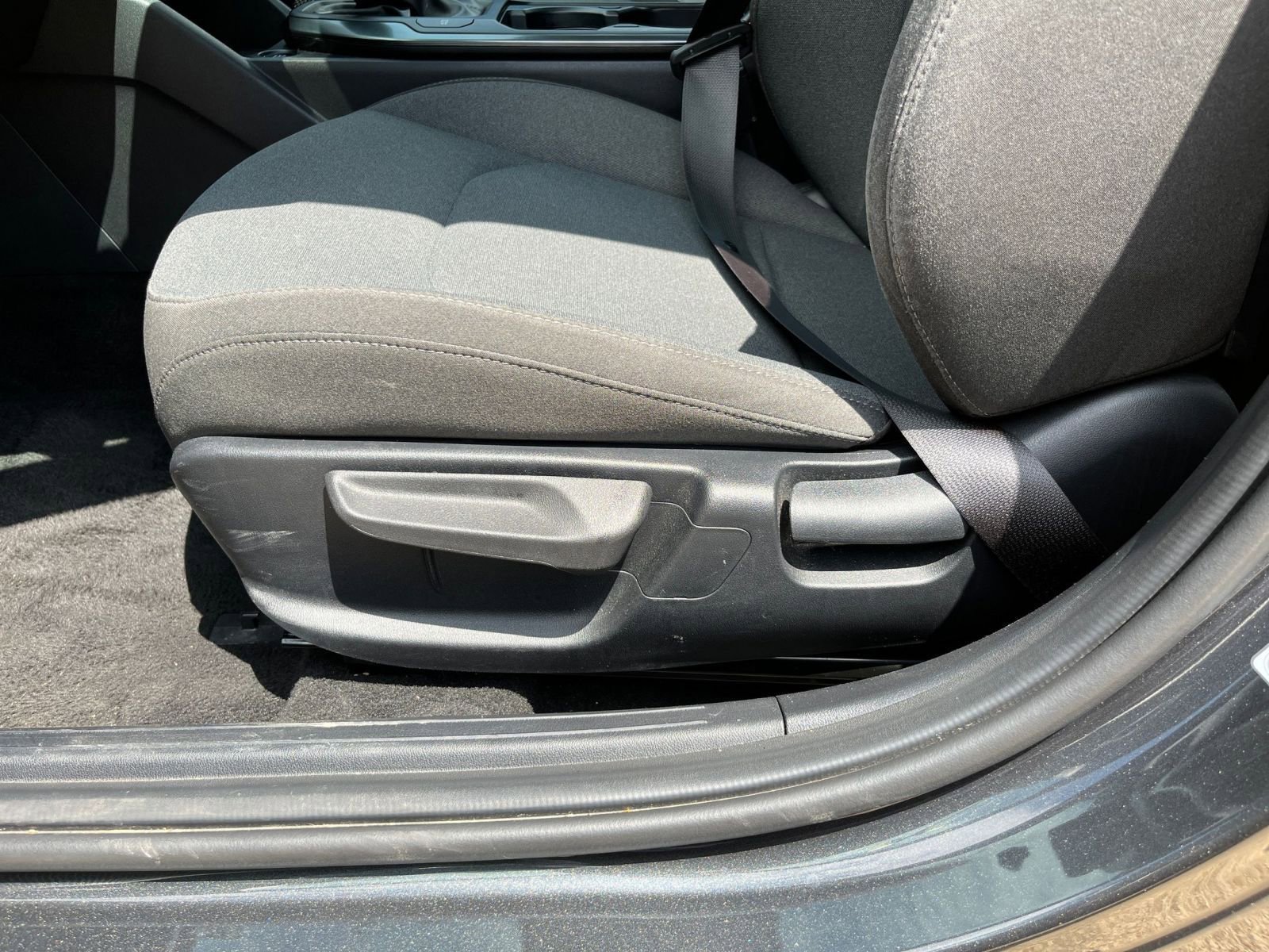 Used 2025 Kia K4 LXS image 23