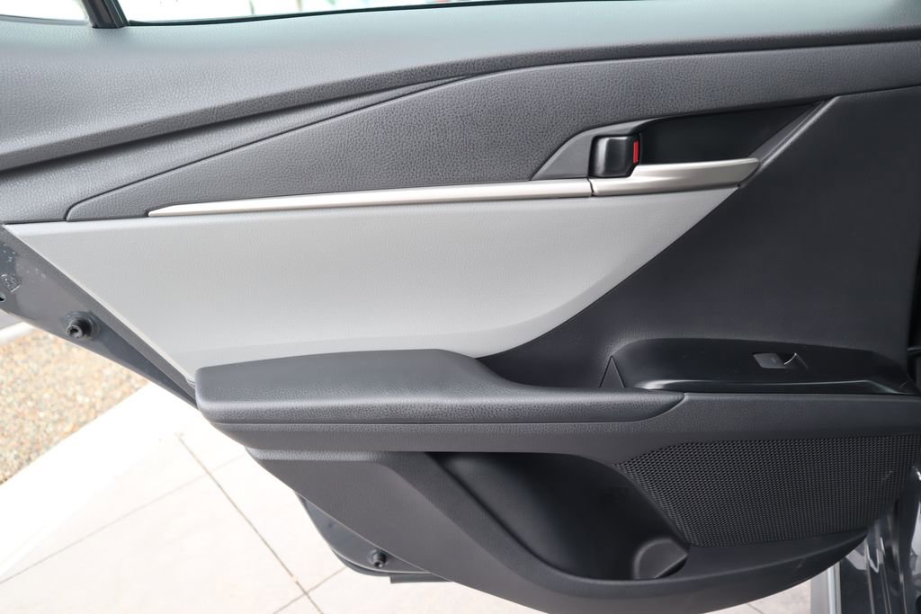 Certified 2025 Toyota Camry SE image 25