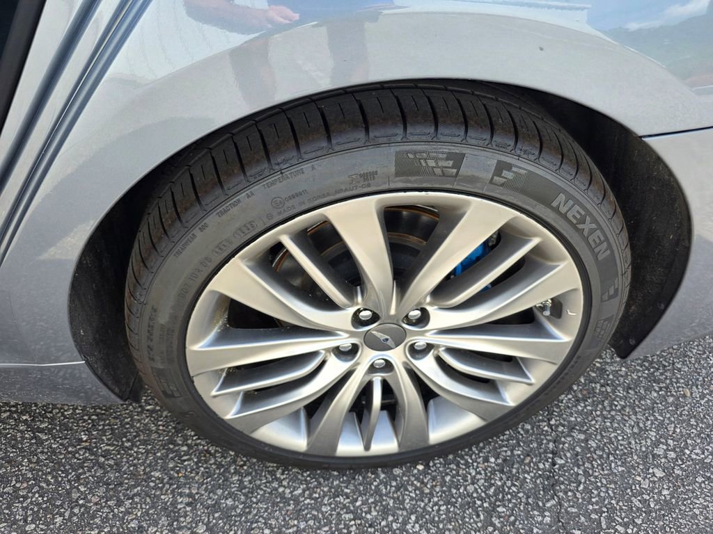 Used 2015 Hyundai Genesis 5.0 RWD image 48