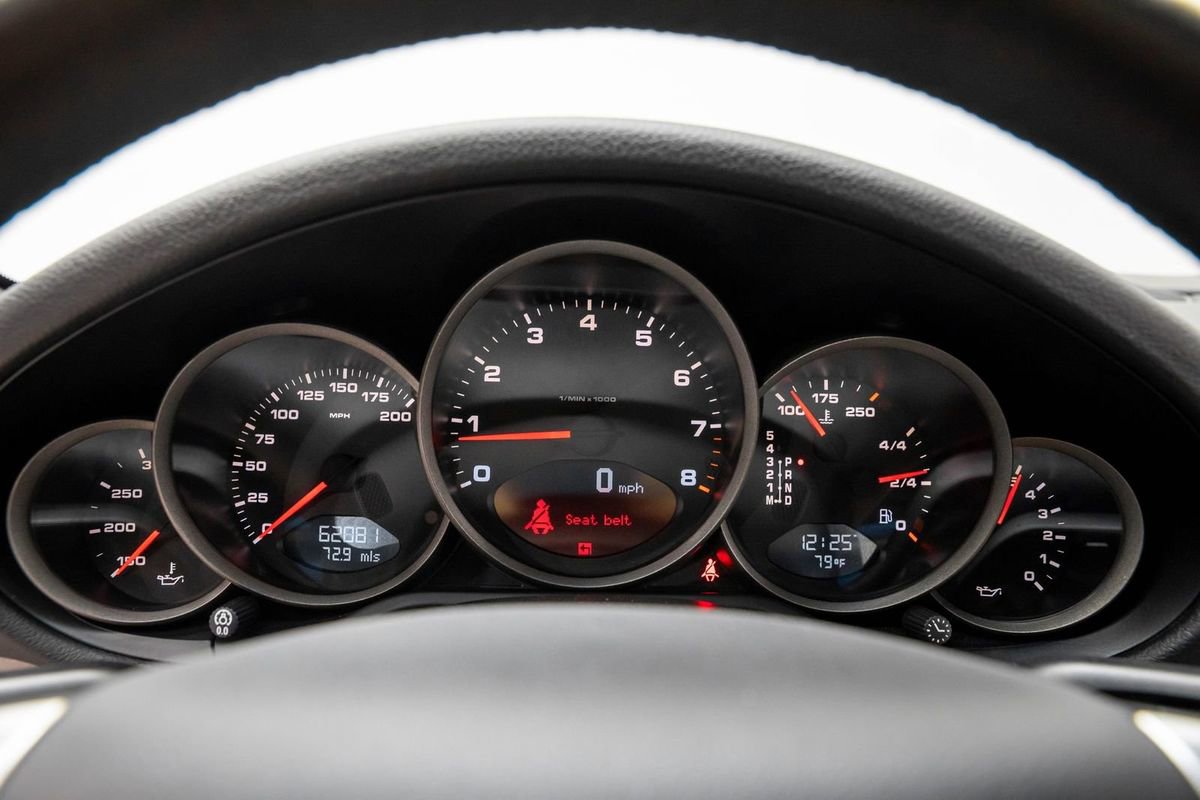 Used 2005 Porsche 911 Carrera RWD image 27