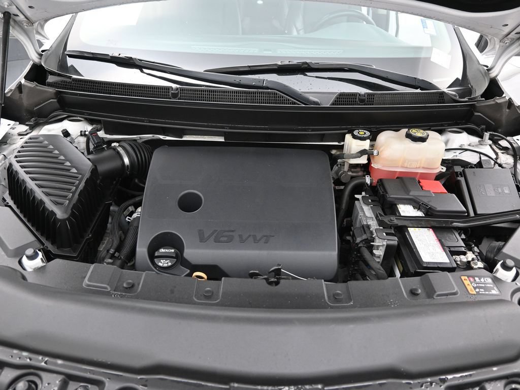 Used 2021 Buick Enclave Essence w/ Sound and Sites Package FWD image 11