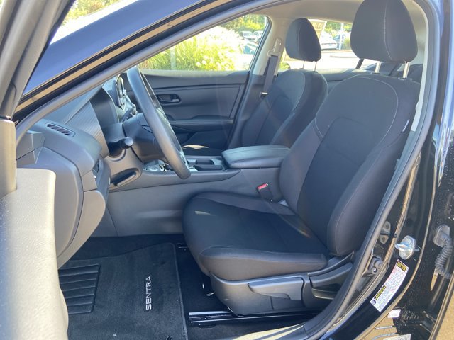 Used 2025 Nissan Sentra S FWD image 18