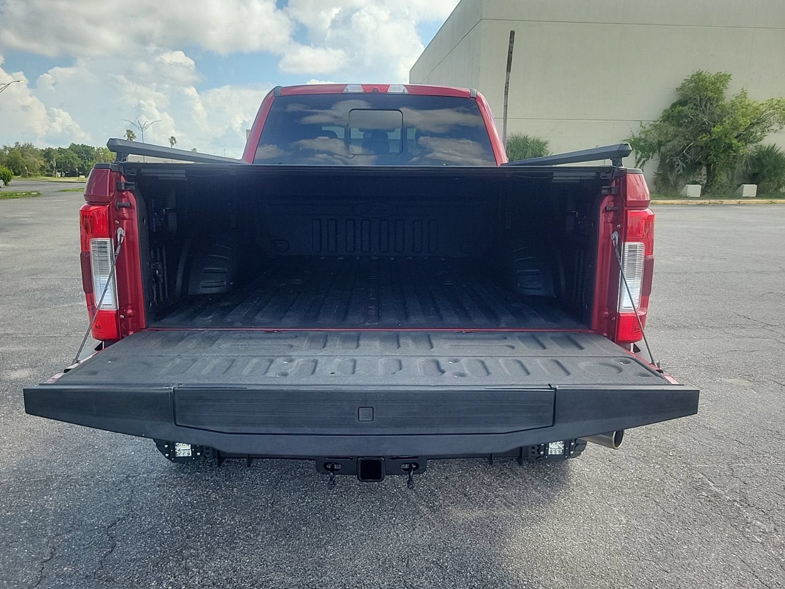 Used 2019 Ford F250 Lariat w/ Lariat Ultimate Package AWD/4WD image 9