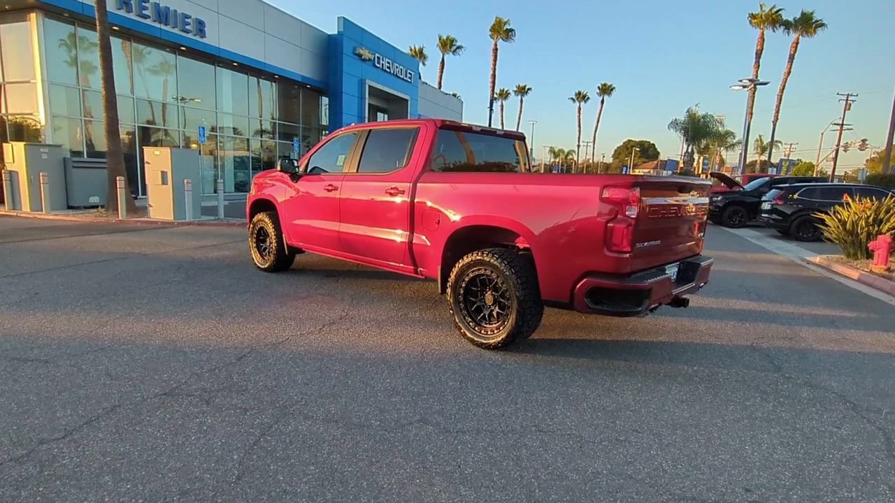 Used 2022 Chevrolet Silverado 1500 RST w/ Z71 Off-Road Package AWD/4WD image 6