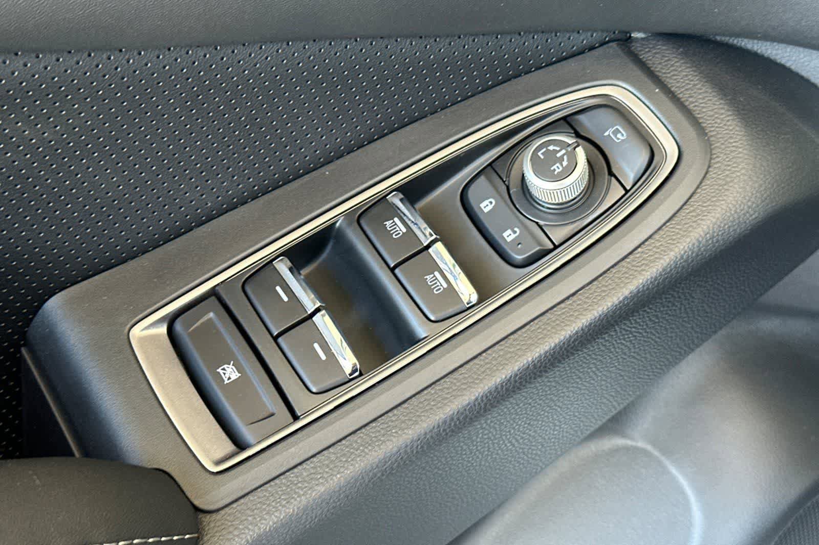 New 2026 Subaru Ascent Limited AWD/4WD image 13