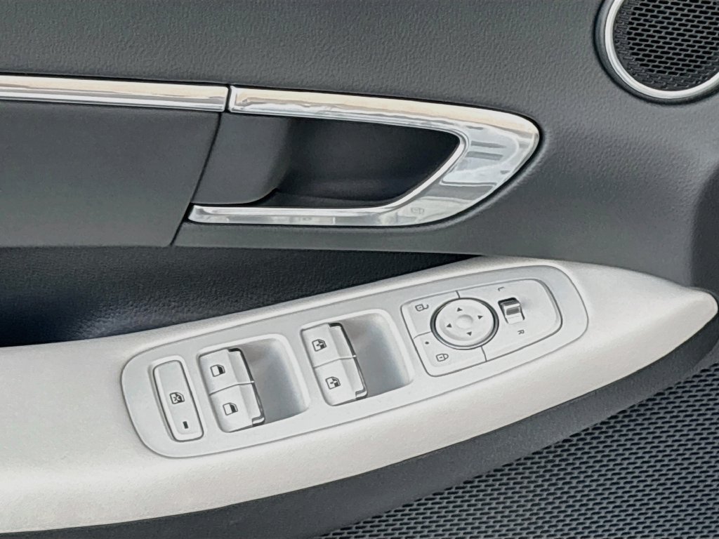 Used 2023 Hyundai Sonata SEL FWD image 22